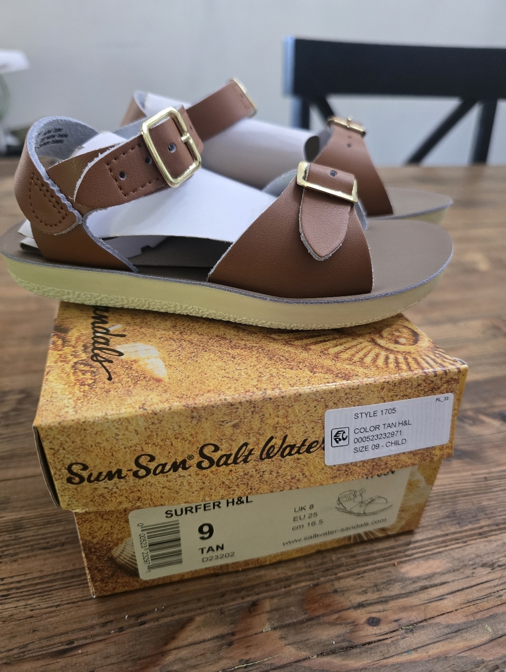 BRAND NEW TODDLE BOYS SIZE 9 BROWN SUN SAND SANDALS
